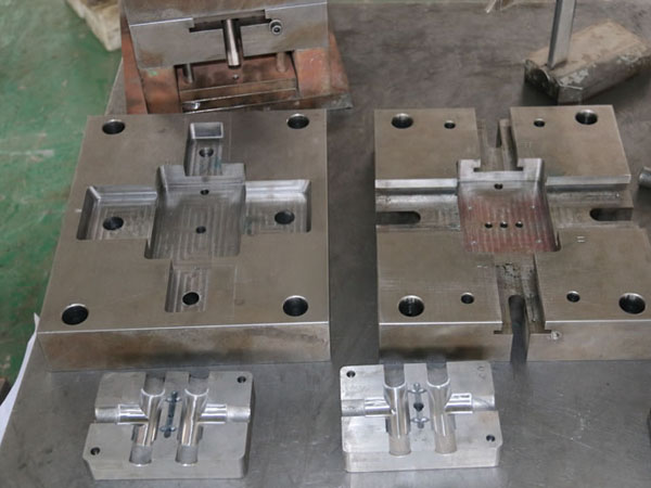 其他類(lèi)注塑成型